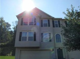 112 Broadstone Dr, Mars, PA 16046