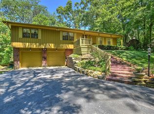 3090 Greenlake Dr, Decatur, IL 62521