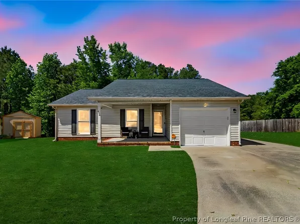 4441 Bishamon St, Hope Mills, NC 28348