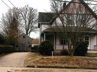 63 John St, Westerly, RI 02891