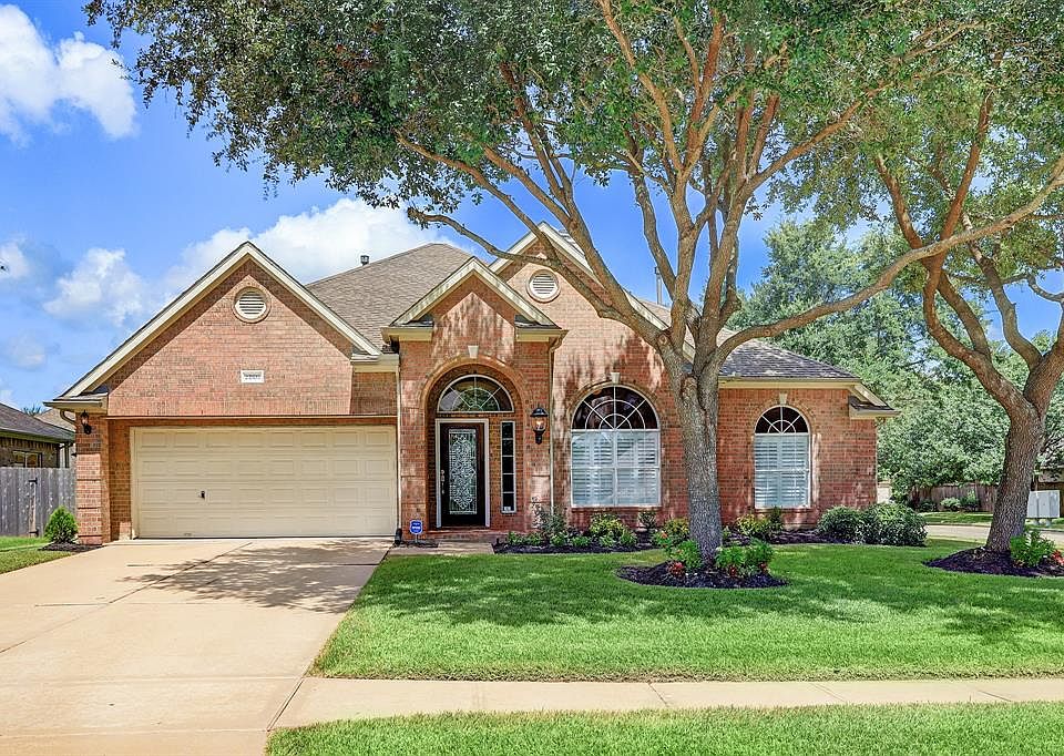 1st image of 22102 Emerald Run Ln