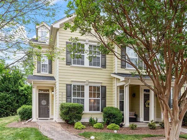 3011 Freeport Dr, Cary, NC 27519
