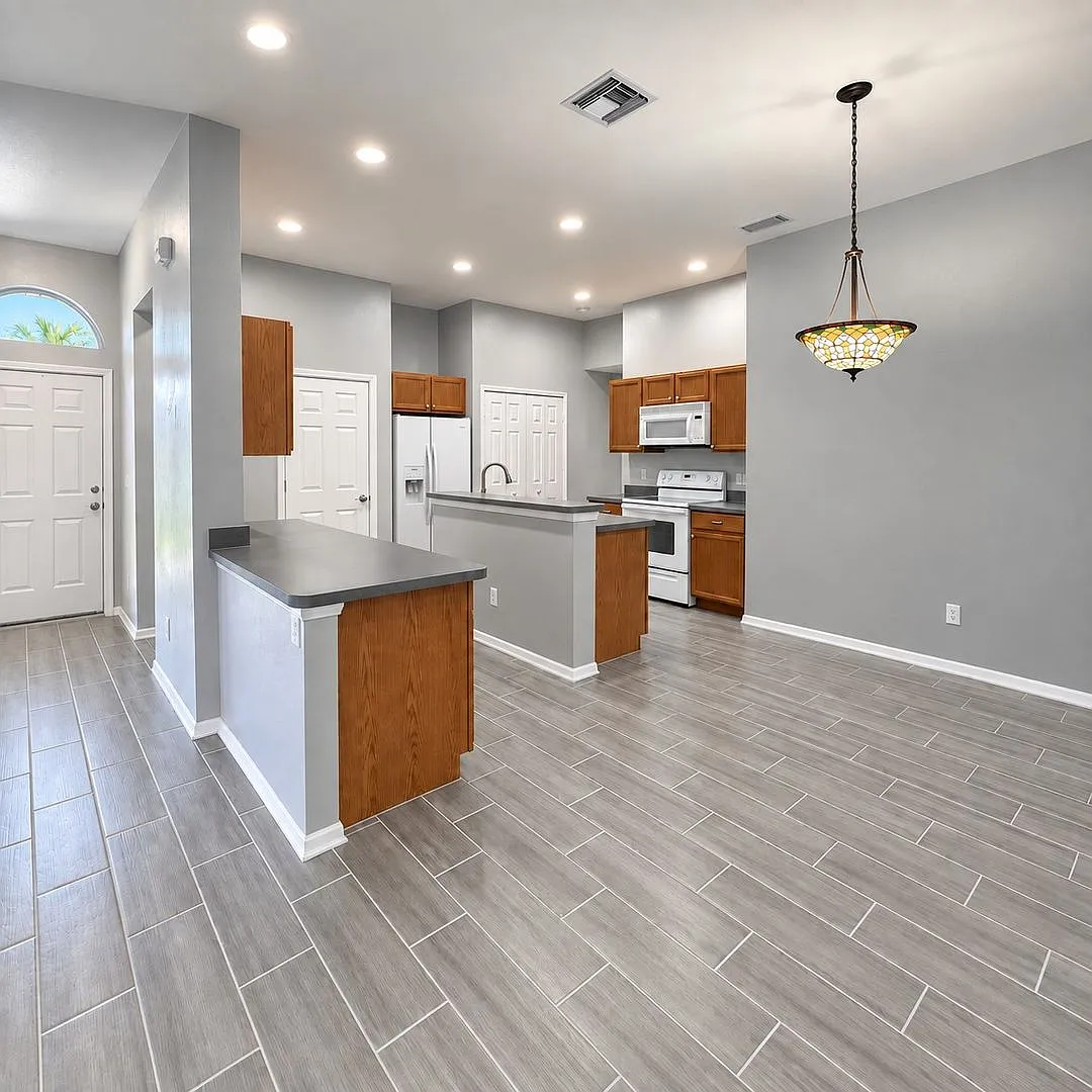 Beautiful 3-Bedroom SW Cape Coral Home Screened Lanai, 2-Car Garage & Tropical Yard! — Photo 3