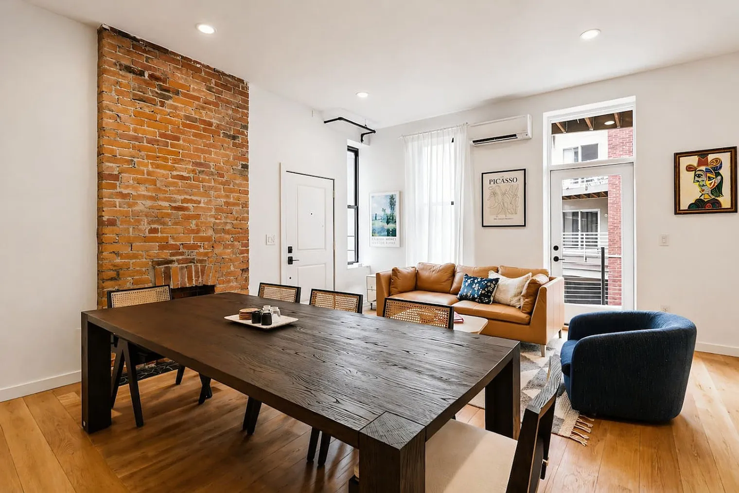2 bed, 1.0 bath, $3,818 — Photo 2