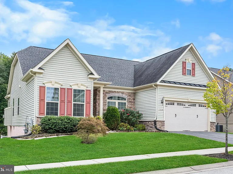 7570 Arundel Woods Dr — Photo 4