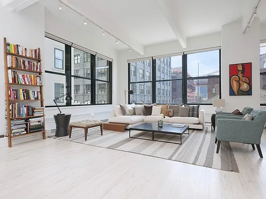 Sold by Sotheby's International Realty | media 1