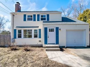 108 Fenway Dr, Springfield, MA 01119