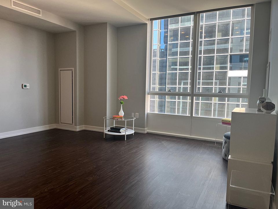 1st image of 1919-21 Market St #2502