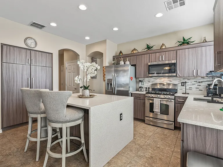 14592 W Acapulco Ln — Photo 61