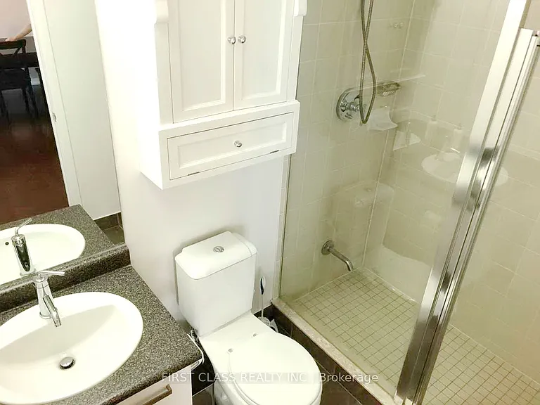 832 Bay St #505 — Photo 15