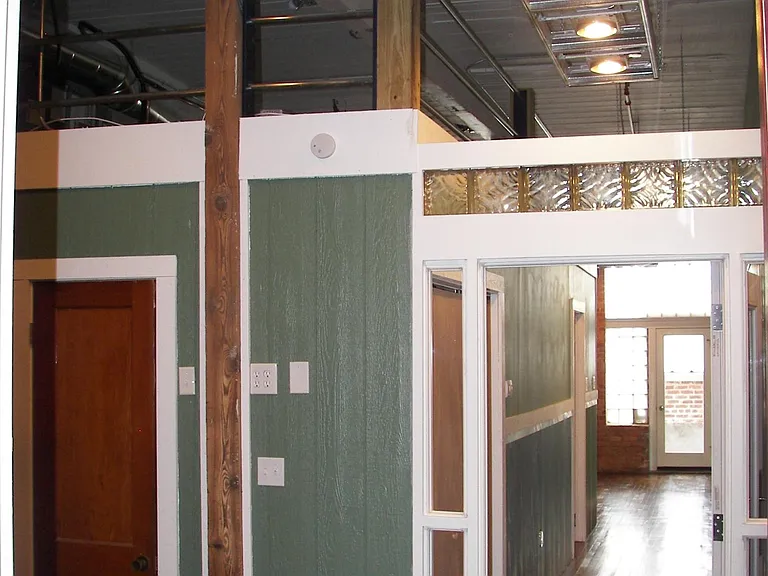 324 E Broad St #214 — Photo 5