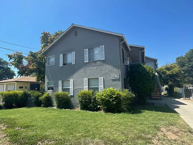 1280 High St — Photo 1