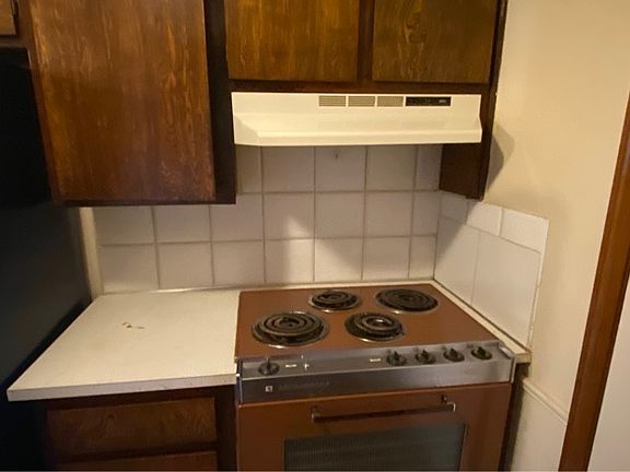 4th image of 524 W Montana St #1E