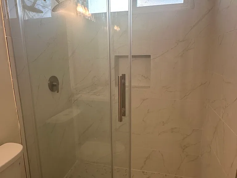 1724 Barry Ave #9 — Photo 10
