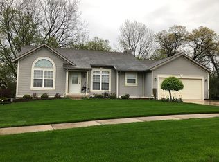 4688 Paramount Dr NE, Grand Rapids, MI 49525