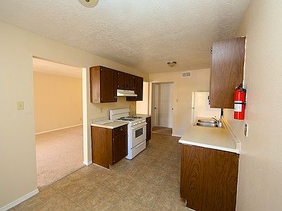 2nd image of 4805 Marquette Ave NE APT 303