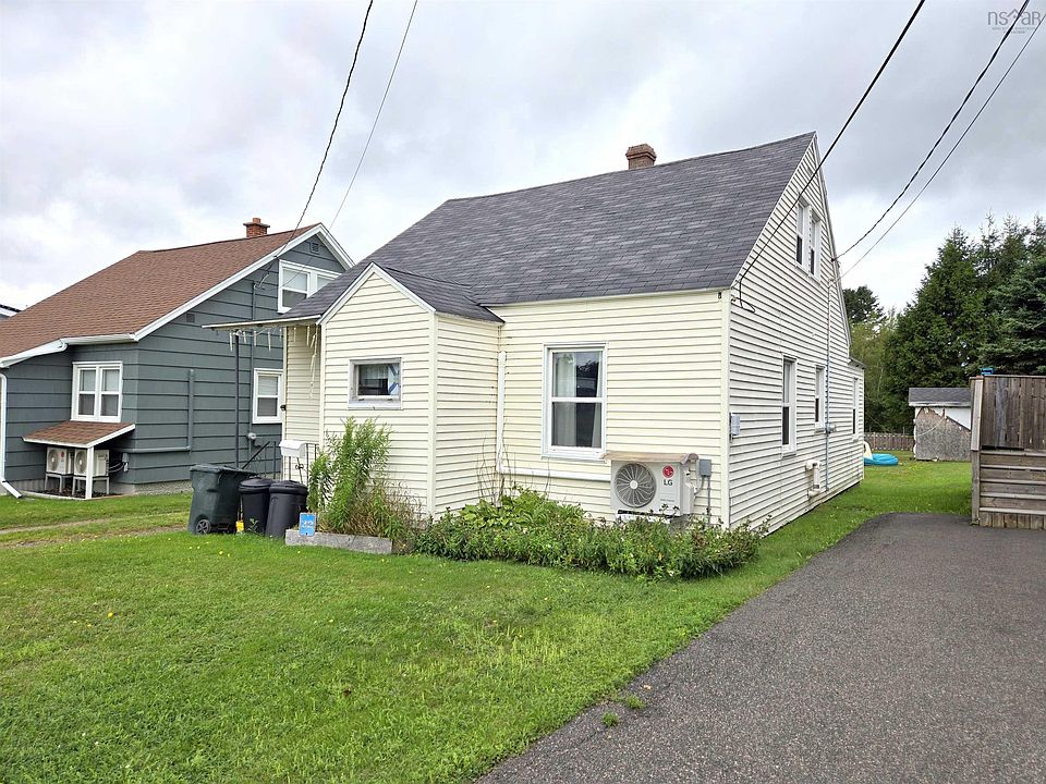 1st image of 32 Poplar St