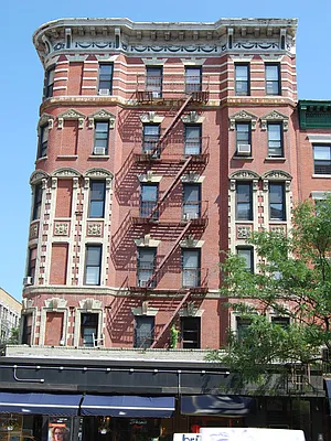 Rented by City Connections Realty | media 15