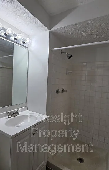 53 Carriage Dr — Photo 24