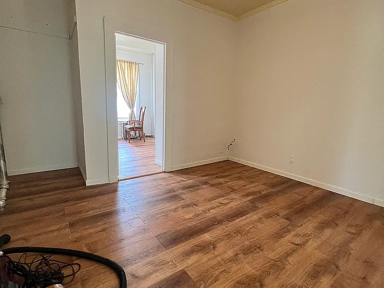 18-36 26th Ave #2F — Photo 2