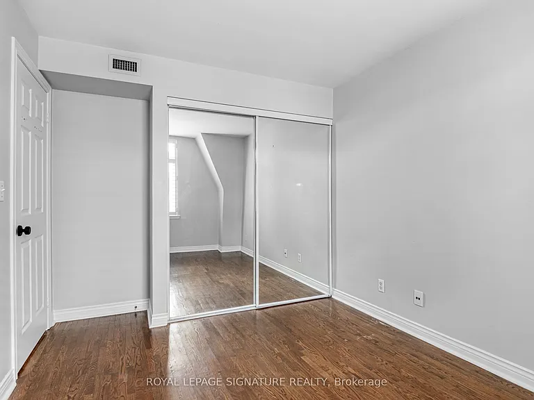 100 Redpath Ave #23 — Photo 20