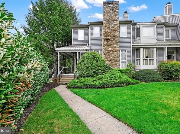 1 Huntchase Ct, Baltimore, MD 21209