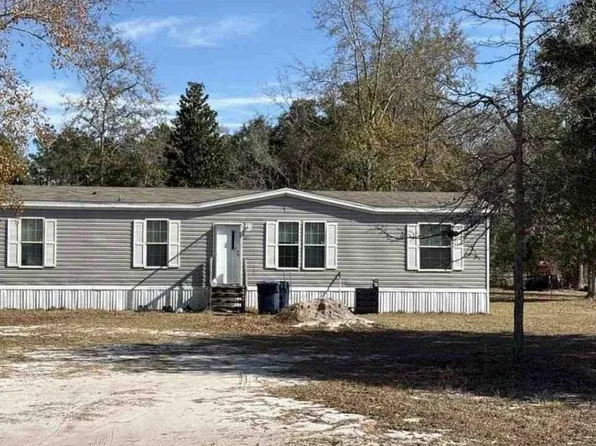 579 Palmhurst Dr, Folkston, GA 31537