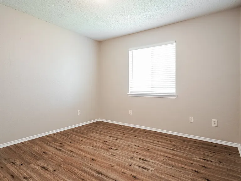 8413 Canvasback Ln — Photo 14