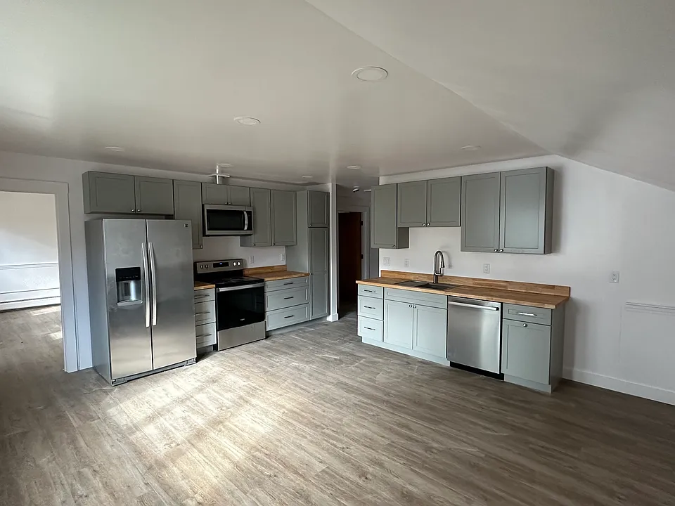 Kitchen/Living area