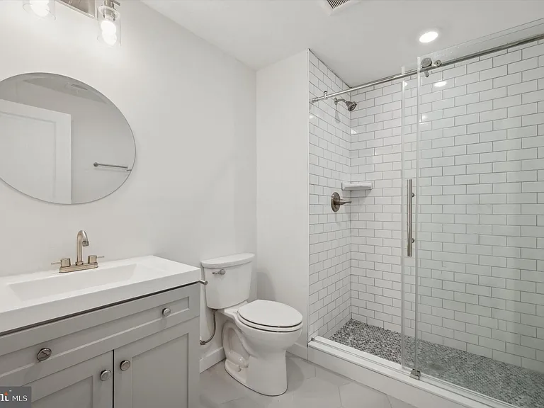 1617 Ridge Ave #19-F — Photo 21