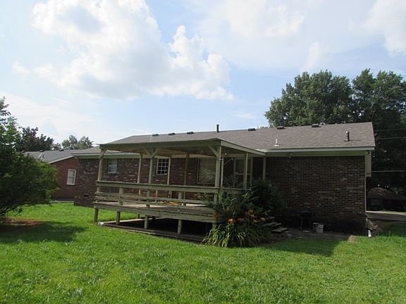 2nd image of 1001 Wren St