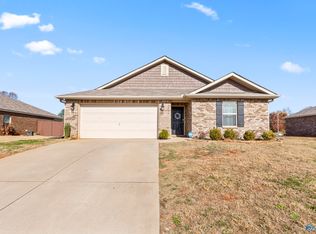 233 Tobin Ln, Hazel Green, AL 35750