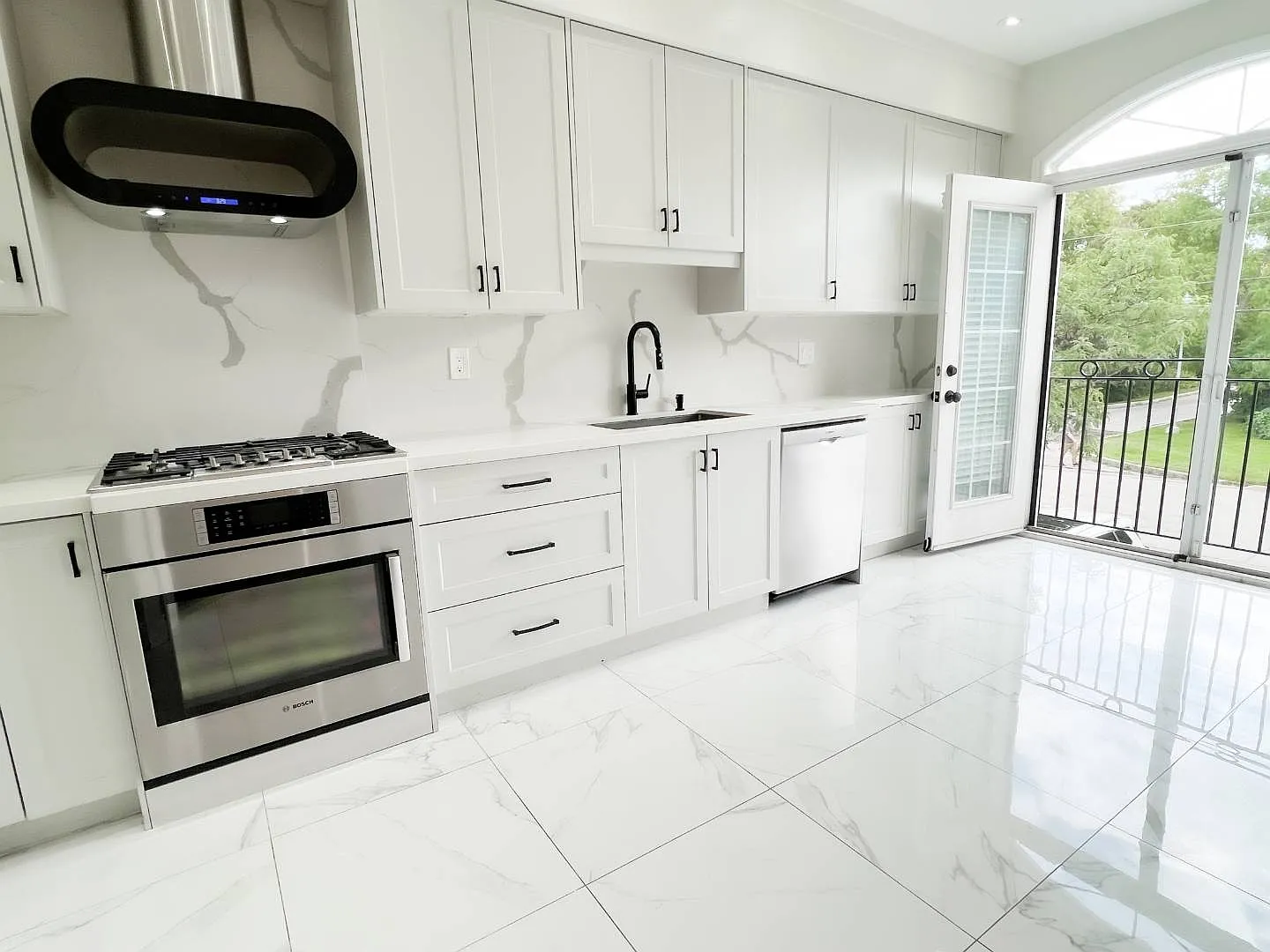 33 Benson Ave photo 1