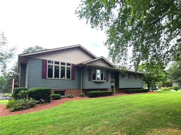 67821 Tulane Rd, Saint Clairsville, OH 43950