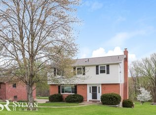 53 Norfolk Dr, Pittsburgh, PA