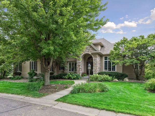 18221 Overland Trl, Eden Prairie, MN 55347