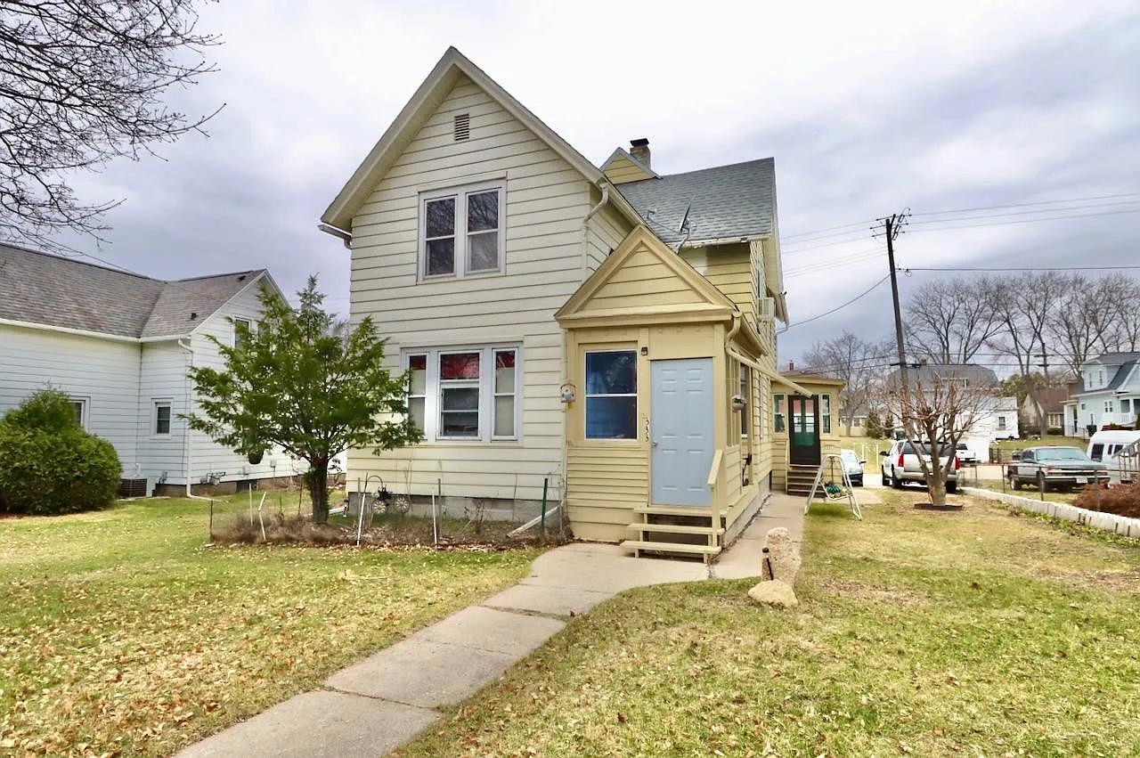 333 Robert Street photo 1