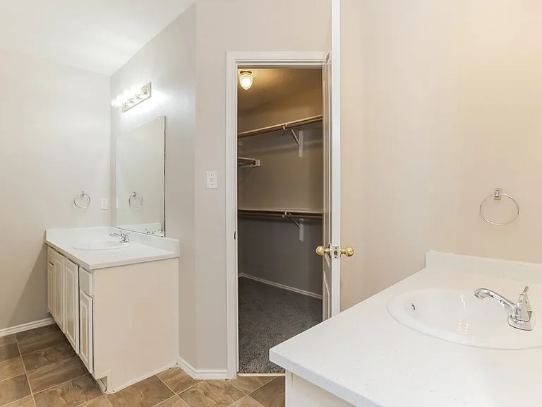 7501 Fossil Garden Dr — Photo 11