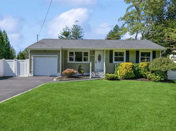 2138 Sycamore Avenue, Ronkonkoma, NY 11779