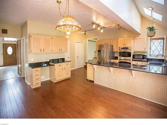 5th image of 24306 Stonehedge Dr