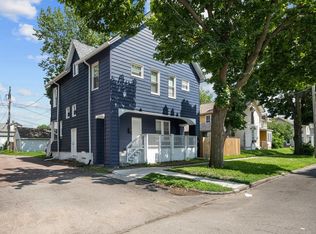 1415 Main St, Davenport, IA 52803