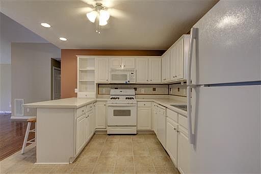 5th image of 3165 Whitetail Dr