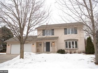 1157 Spring Hill Cir, Waconia, MN 55387