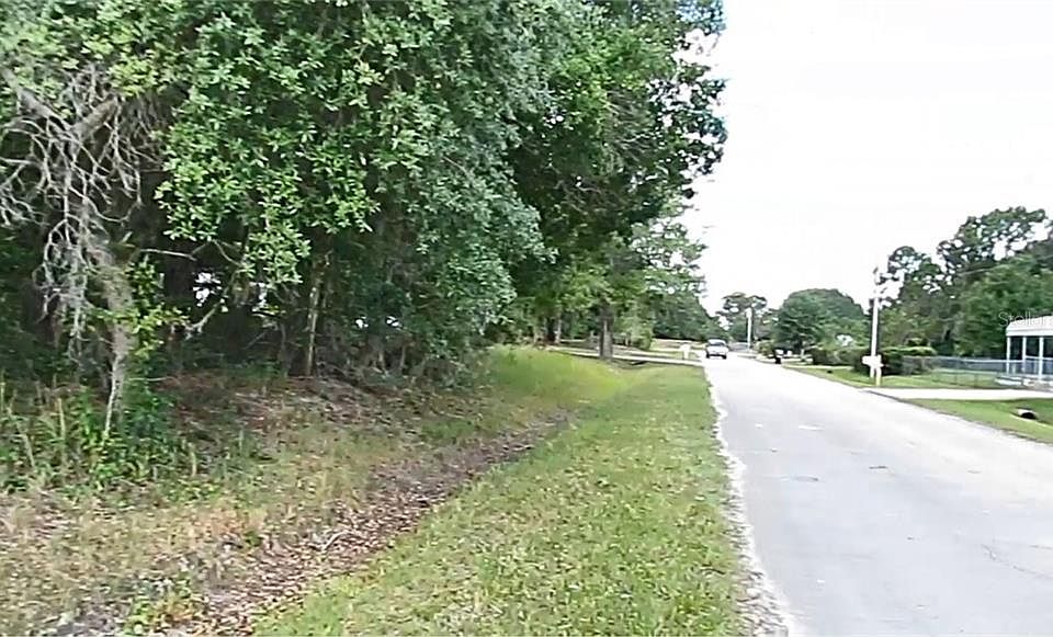 2nd image of 855 Keen Rd