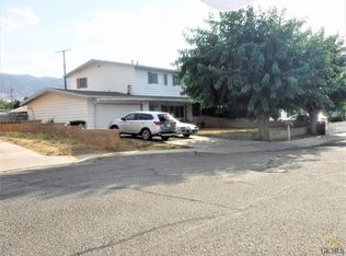 206 Bartlett St, Tehachapi, CA 93561