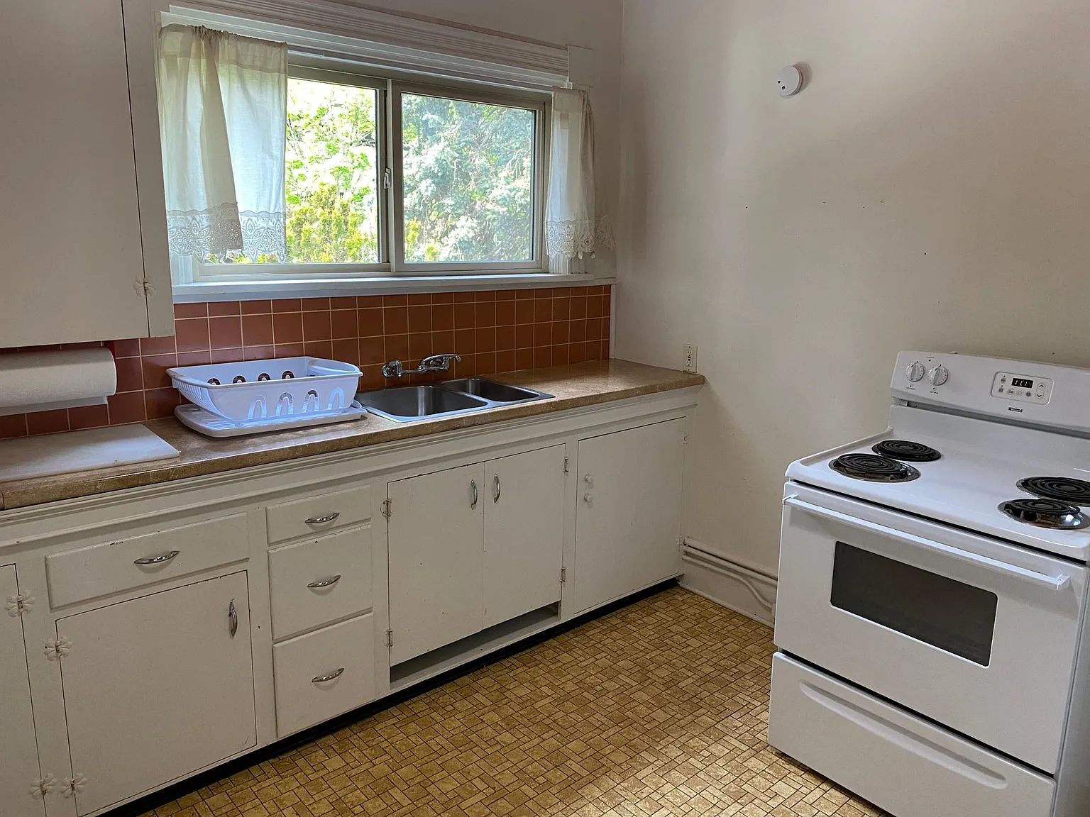 1 bed, $1,000 — Photo 3