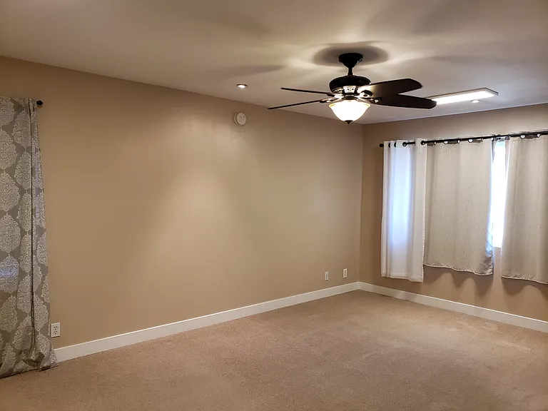 21110 Lycoming St — Photo 34