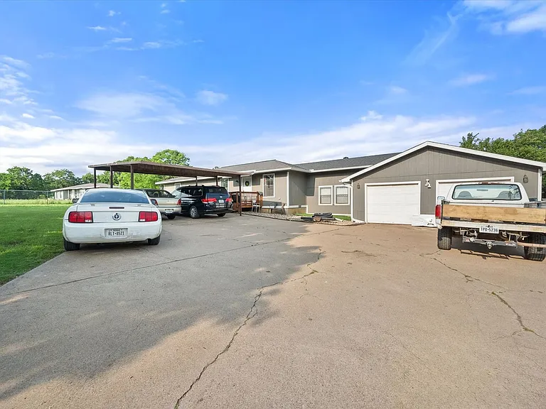5184 Teague Rd — Photo 2