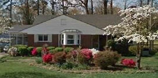 1st image of 2213 Villa Dr