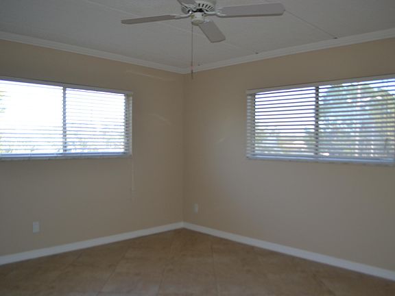 5th image of 2975 Thrush Dr APT 226